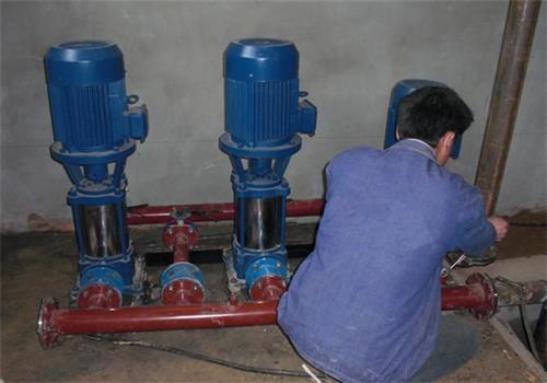 恒壓供水設(shè)備安裝現(xiàn)場(chǎng)