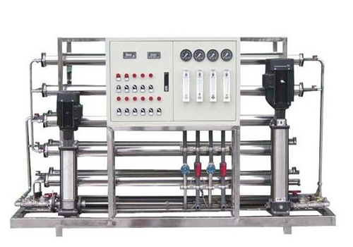 工業(yè)純水設(shè)備外觀 工業(yè)純水設(shè)備外觀