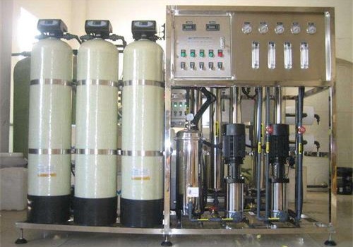 反滲透設(shè)備圖片