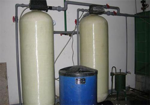 全自動(dòng)軟水器