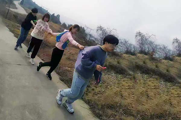 君浩環(huán)保家人們互幫互助