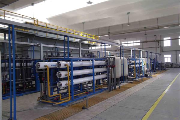工業超純水設備 工業超純水設備