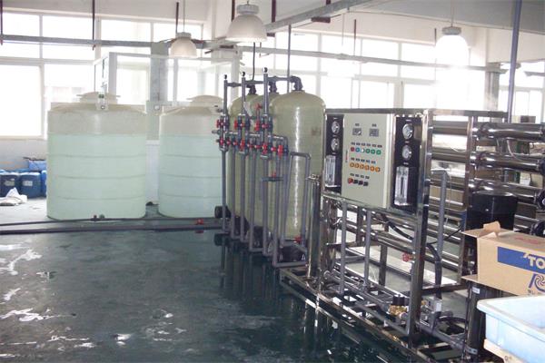 食品行業(yè)用反滲透設(shè)備