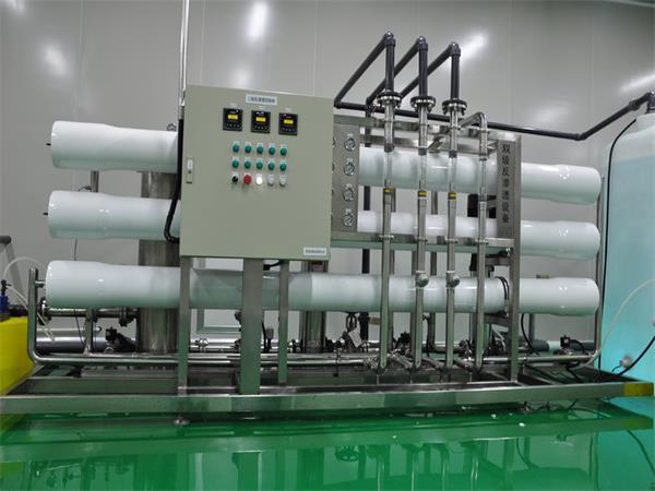 深入了解反滲透純化水設備價格:為您的投資做出明智選擇 深入了解反滲透純化水設備價格:為您的投資做出明智選擇