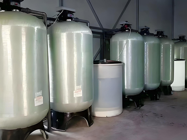 鍋爐軟化水處理裝置:工業(yè)鍋爐的“軟水保障” 鍋爐軟化水處理裝置:工業(yè)鍋爐的“軟水保障”