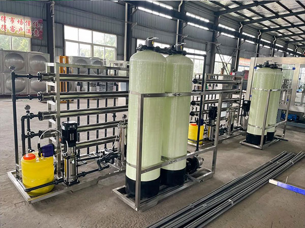 脫鹽水設(shè)備廠家:解鎖工業(yè)高純度用水的技術(shù)密碼  脫鹽水設(shè)備廠家:解鎖工業(yè)高純度用水的技術(shù)密碼