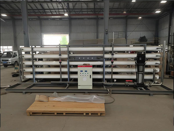 工業反滲透凈水設備：工業純水制備的高效解決方案