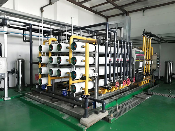 大型反滲透凈水設(shè)備,工業(yè)用水的硬核保障 大型反滲透凈水設(shè)備,工業(yè)用水的硬核保障